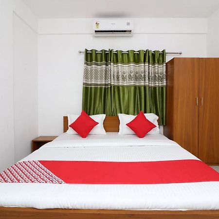 Oyo 30269 Amar Raj Inn Kolkata Eksteriør bilde