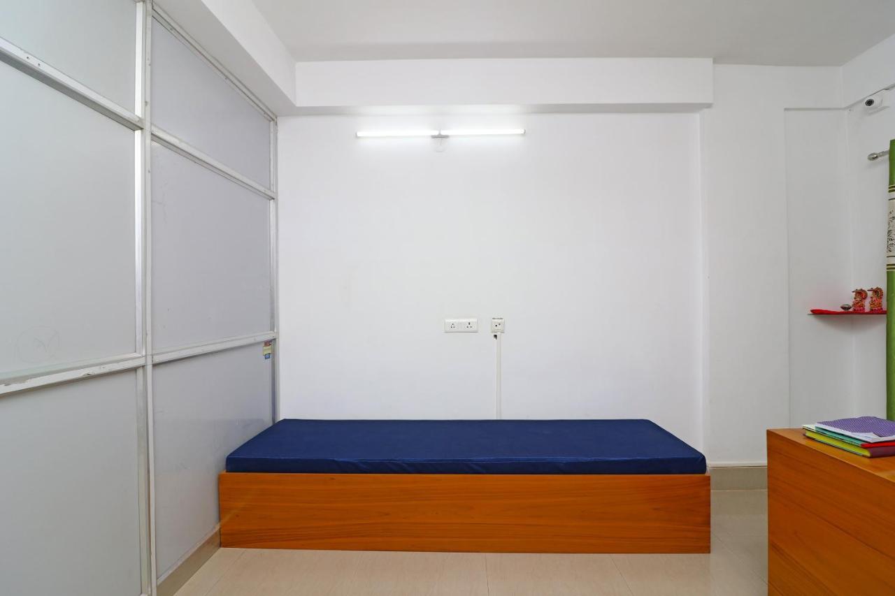 Oyo 30269 Amar Raj Inn Kolkata Eksteriør bilde