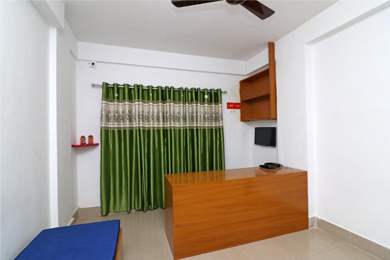 Oyo 30269 Amar Raj Inn Kolkata Eksteriør bilde