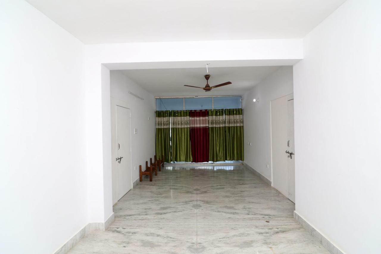 Oyo 30269 Amar Raj Inn Kolkata Eksteriør bilde