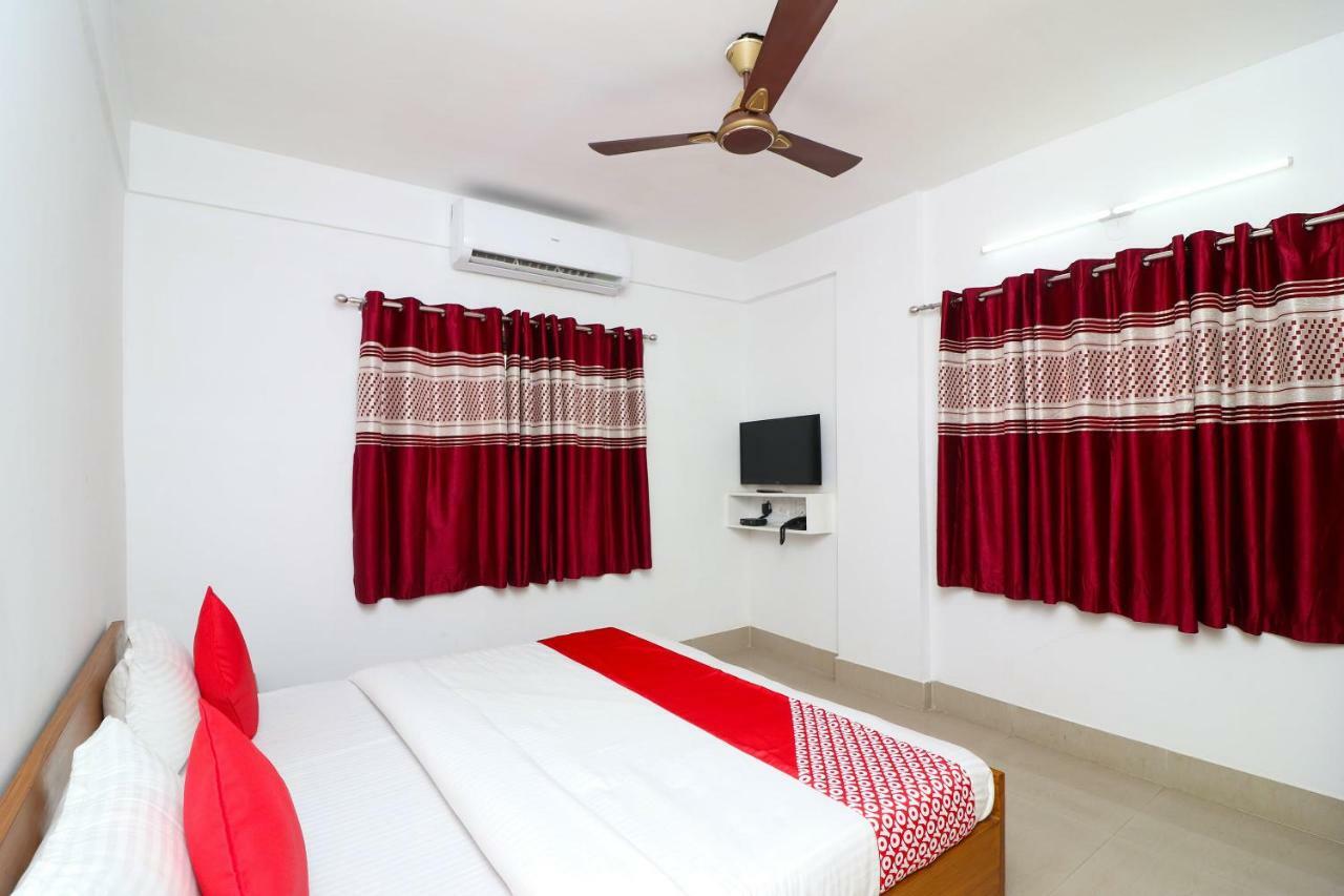 Oyo 30269 Amar Raj Inn Kolkata Eksteriør bilde
