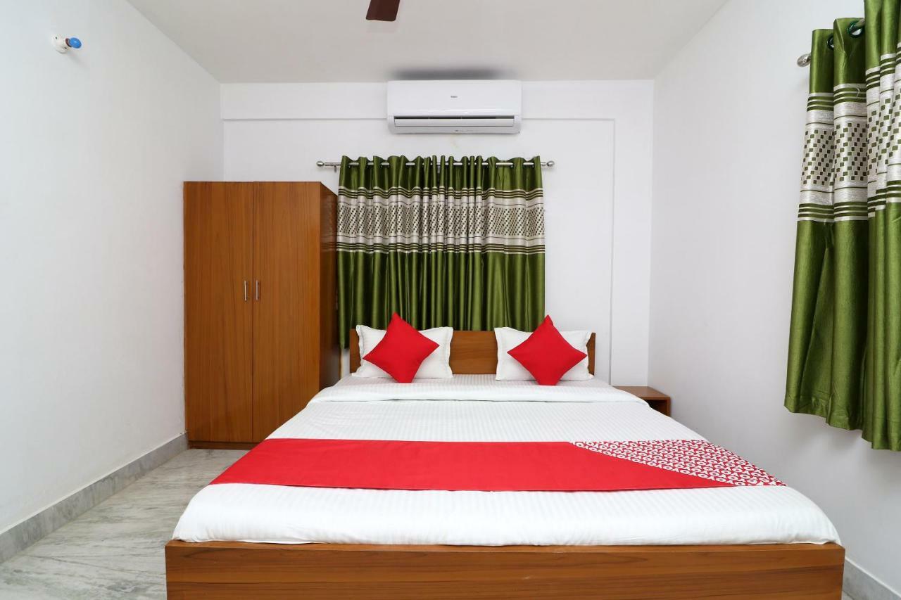 Oyo 30269 Amar Raj Inn Kolkata Eksteriør bilde