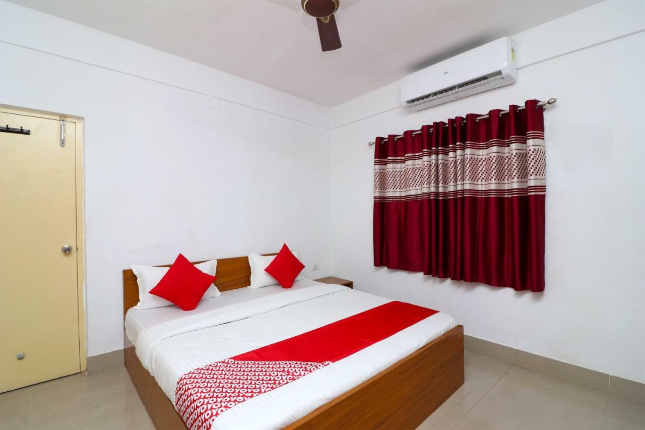 Oyo 30269 Amar Raj Inn Kolkata Eksteriør bilde