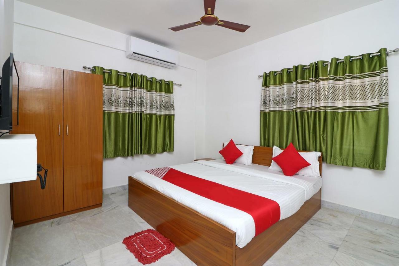 Oyo 30269 Amar Raj Inn Kolkata Eksteriør bilde