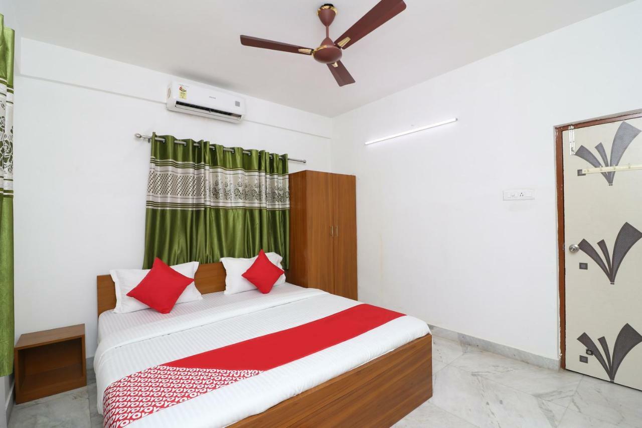 Oyo 30269 Amar Raj Inn Kolkata Eksteriør bilde
