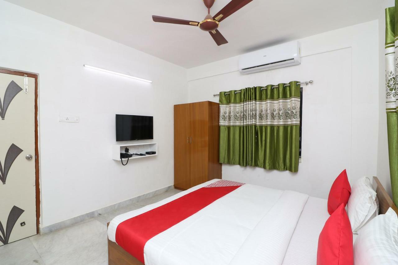 Oyo 30269 Amar Raj Inn Kolkata Eksteriør bilde